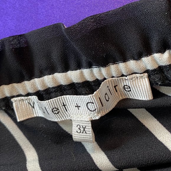 📌Violet & Claire Striped Carmen Style Blouse with 3/4 cold shoulder Sleeves - Picture 11 of 12